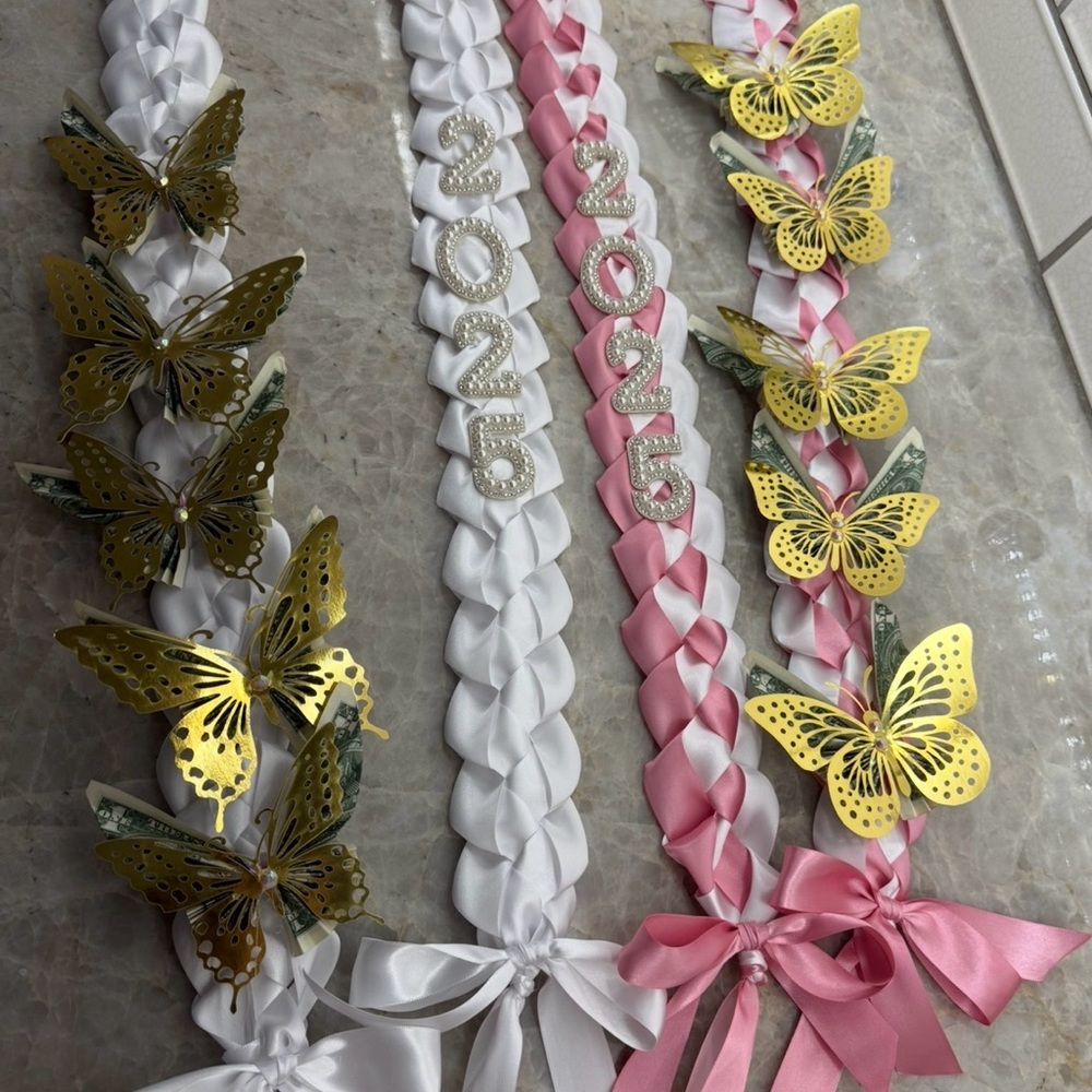 Graduation Lei - Picture 10 of 16